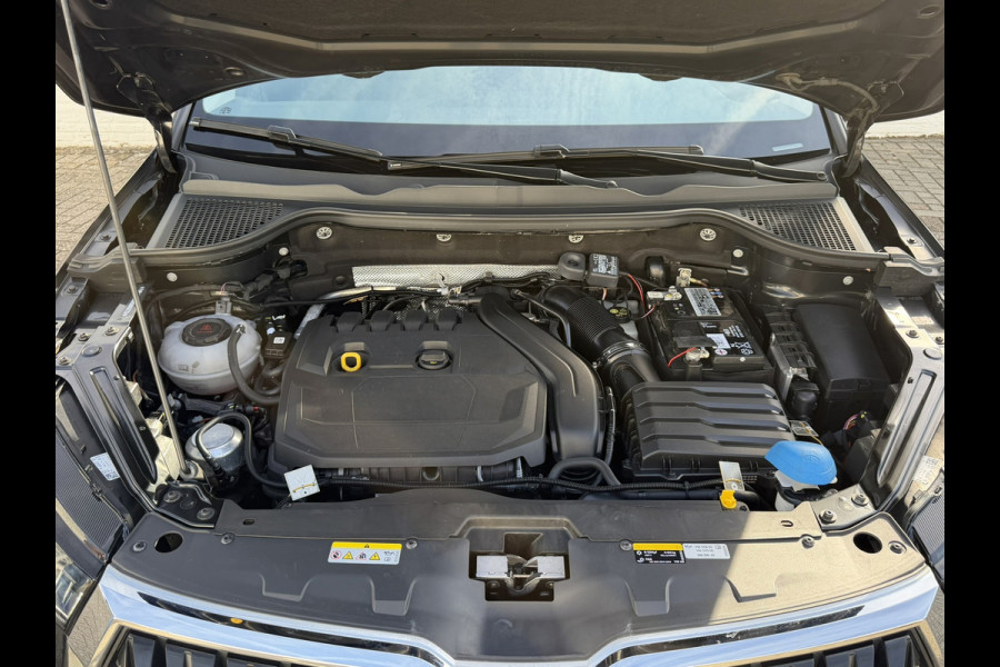 Škoda Karoq 1.5 TSI ACT Automaat Digital dash Carplay 360 Camera Cruise Navigatie Stoel-Stuur Verwarming Elek-A klep