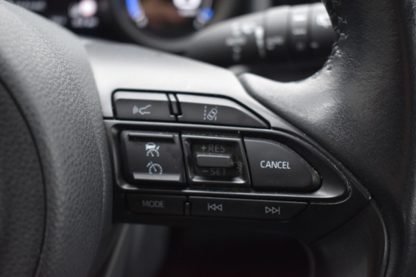 Toyota Yaris 1.5 VVT-i Dynamic 1e eigenaar Navigatie Parkeer camera