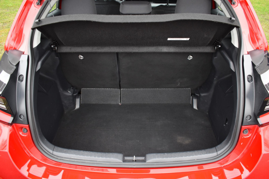 Toyota Yaris 1.5 VVT-i Dynamic 1e eigenaar Navigatie Parkeer camera