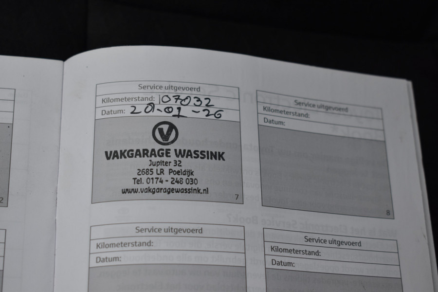Toyota Yaris 1.5 VVT-i Dynamic 1e eigenaar Navigatie Parkeer camera