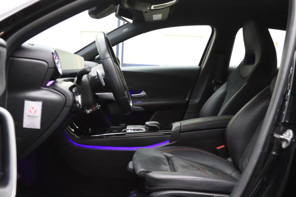 Mercedes-Benz A-Klasse 200 164 PK Automaat AMG Business Solution, Sfeerverlichting, Camera