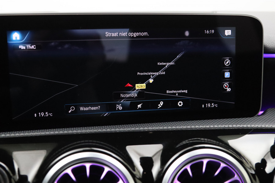 Mercedes-Benz A-Klasse 200 164 PK Automaat AMG Business Solution, Sfeerverlichting, Camera