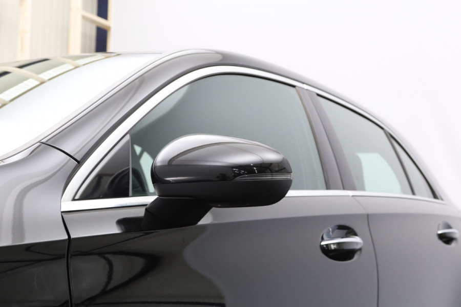 Mercedes-Benz A-Klasse 200 164 PK Automaat AMG Business Solution, Sfeerverlichting, Camera