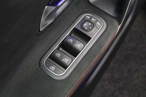 Mercedes-Benz A-Klasse 200 164 PK Automaat AMG Business Solution, Sfeerverlichting, Camera