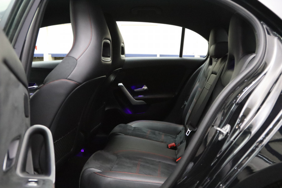 Mercedes-Benz A-Klasse 200 164 PK Automaat AMG Business Solution, Sfeerverlichting, Camera