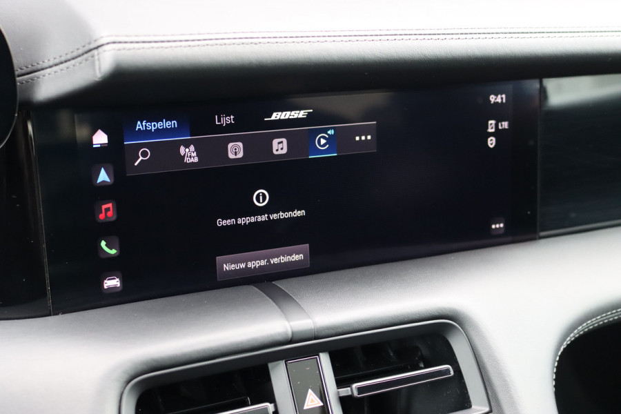 Porsche Taycan Sport Turismo 79 kWh | Achterasbesturing | Luchtvering | Sport-Chrono | ACC | Panoramadak | 18-wegs | BOSE |  Memory | Surround Camera | Verwarmd Stuurwiel |