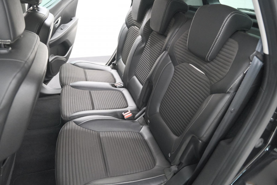 Renault Scénic TCe 140 EDC Intens | Trekhaak | Camera | Dodehoekdetectie | Parkeersensoren