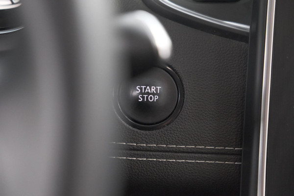 Renault Scénic TCe 140 EDC Intens | Trekhaak | Camera | Dodehoekdetectie | Parkeersensoren