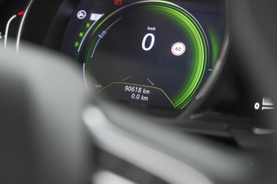 Renault Scénic TCe 140 EDC Intens | Trekhaak | Camera | Dodehoekdetectie | Parkeersensoren