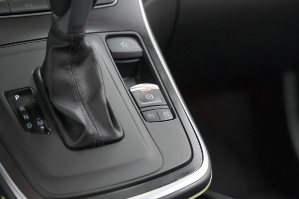 Renault Scénic TCe 140 EDC Intens | Trekhaak | Camera | Dodehoekdetectie | Parkeersensoren