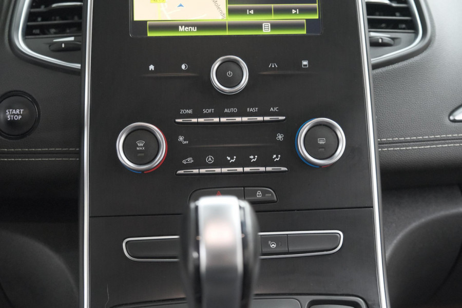 Renault Scénic TCe 140 EDC Intens | Trekhaak | Camera | Dodehoekdetectie | Parkeersensoren