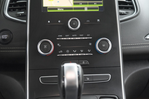 Renault Scénic TCe 140 EDC Intens | Trekhaak | Camera | Dodehoekdetectie | Parkeersensoren