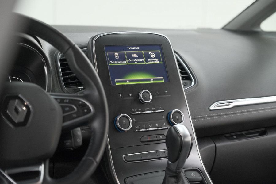 Renault Scénic TCe 140 EDC Intens | Trekhaak | Camera | Dodehoekdetectie | Parkeersensoren
