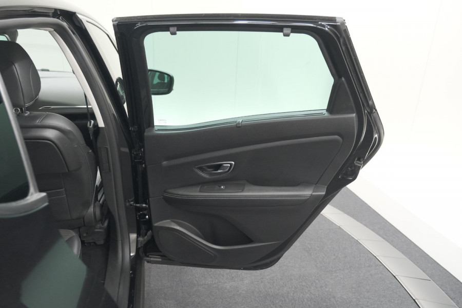 Renault Scénic TCe 140 EDC Intens | Trekhaak | Camera | Dodehoekdetectie | Parkeersensoren
