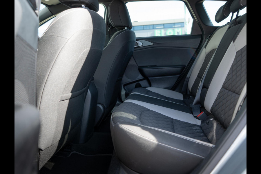 Kia Ceed Sportswagon 1.0 T-GDi GT-Line Edition | Navigatie | Carplay | Parkeersensoren + Camera | GT interieur en exterieur | LMV