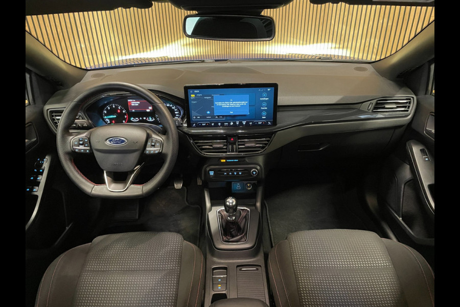 Ford Focus 1.0 EcoBoost Hybrid ST Line||CARPLAY/ANDROID|STOEL+STUURVERW|CAMERA|CLIMATE+CRUISE CONTROL|NAVIGATIE|1e EIG|NL-AUTO|NAP