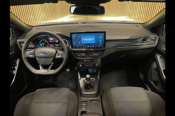 Ford Focus 1.0 EcoBoost Hybrid ST Line||CARPLAY/ANDROID|STOEL+STUURVERW|CAMERA|CLIMATE+CRUISE CONTROL|NAVIGATIE|1e EIG|NL-AUTO|NAP