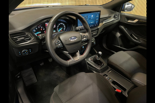 Ford Focus 1.0 EcoBoost Hybrid ST Line||CARPLAY/ANDROID|STOEL+STUURVERW|CAMERA|CLIMATE+CRUISE CONTROL|NAVIGATIE|1e EIG|NL-AUTO|NAP