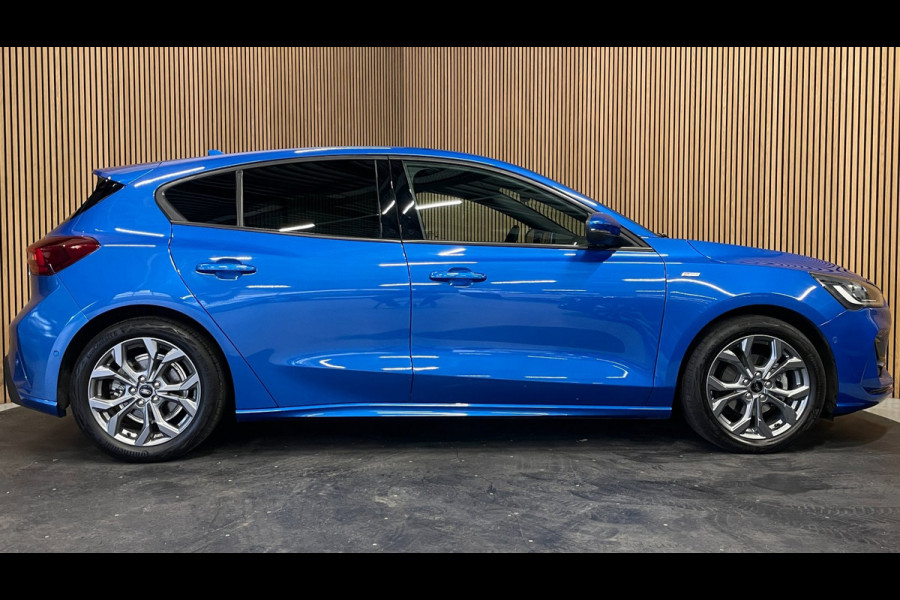 Ford Focus 1.0 EcoBoost Hybrid ST Line||CARPLAY/ANDROID|STOEL+STUURVERW|CAMERA|CLIMATE+CRUISE CONTROL|NAVIGATIE|1e EIG|NL-AUTO|NAP