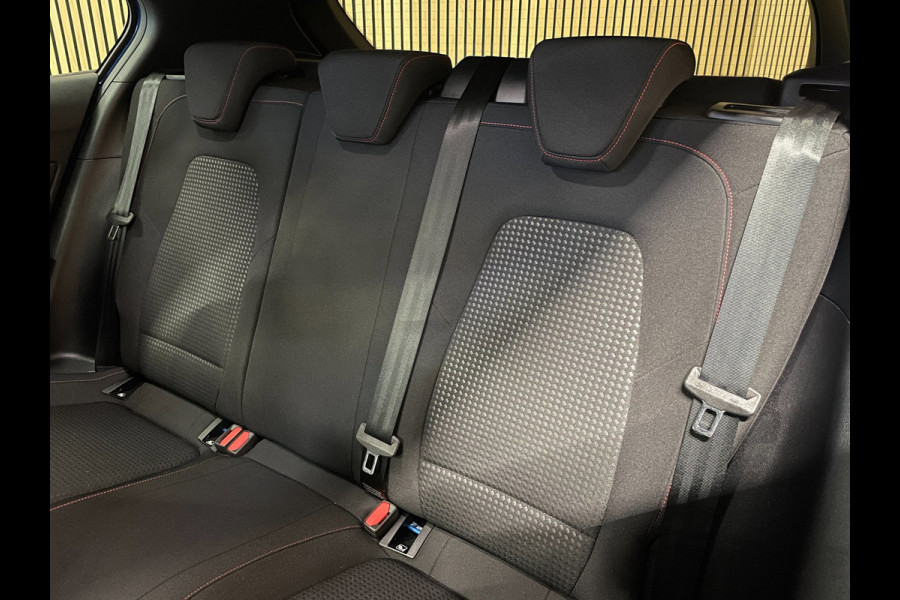 Ford Focus 1.0 EcoBoost Hybrid ST Line||CARPLAY/ANDROID|STOEL+STUURVERW|CAMERA|CLIMATE+CRUISE CONTROL|NAVIGATIE|1e EIG|NL-AUTO|NAP