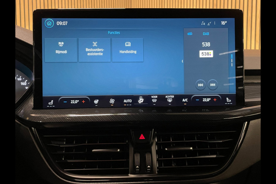 Ford Focus 1.0 EcoBoost Hybrid ST Line||CARPLAY/ANDROID|STOEL+STUURVERW|CAMERA|CLIMATE+CRUISE CONTROL|NAVIGATIE|1e EIG|NL-AUTO|NAP