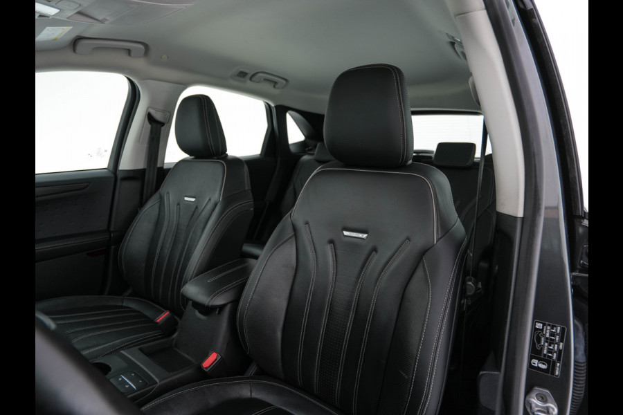 Ford Kuga 2.5 PHEV Vignale (Plug-In) (INCL-BTW) Aut. *HEAD-UP | LEATHER | DIGI-COCKPIT | FULL-LED | KEYLESS | DAB | CARPLAY | NAVI-FULLMAP | MEMORY-PACK | HEATED-COMFORTSEATS | PRIVACYGLASS | TOWBAR | 18''ALU*
