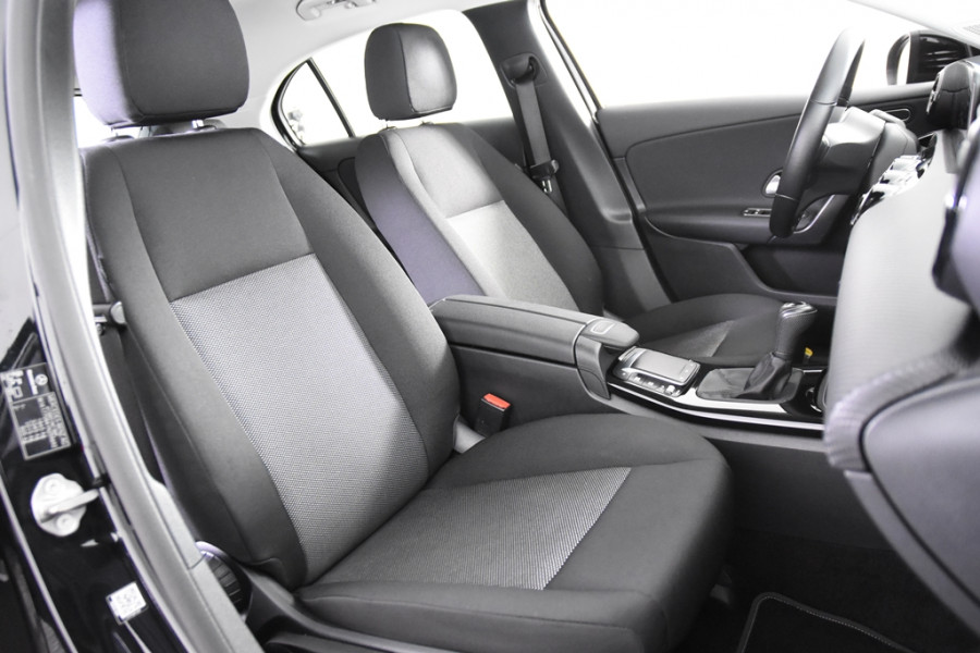 Mercedes-Benz A-Klasse 180 *1ste Eigenaar*Widescreen*Stoelverwarming*Navigatie*