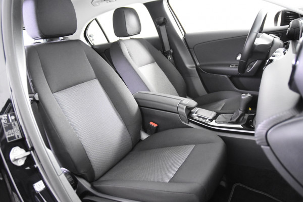 Mercedes-Benz A-Klasse 180 *1ste Eigenaar*Widescreen*Stoelverwarming*Navigatie*