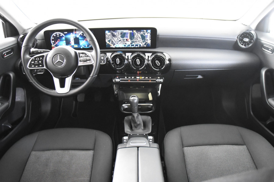 Mercedes-Benz A-Klasse 180 *1ste Eigenaar*Widescreen*Stoelverwarming*Navigatie*