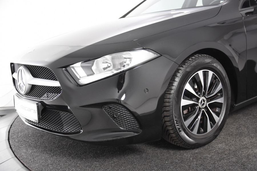 Mercedes-Benz A-Klasse 180 *1ste Eigenaar*Widescreen*Stoelverwarming*Navigatie*