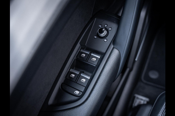 Audi Q5 55 TFSI e quattro Competition S-Line l RS Seats l HUD l Pano l B&O