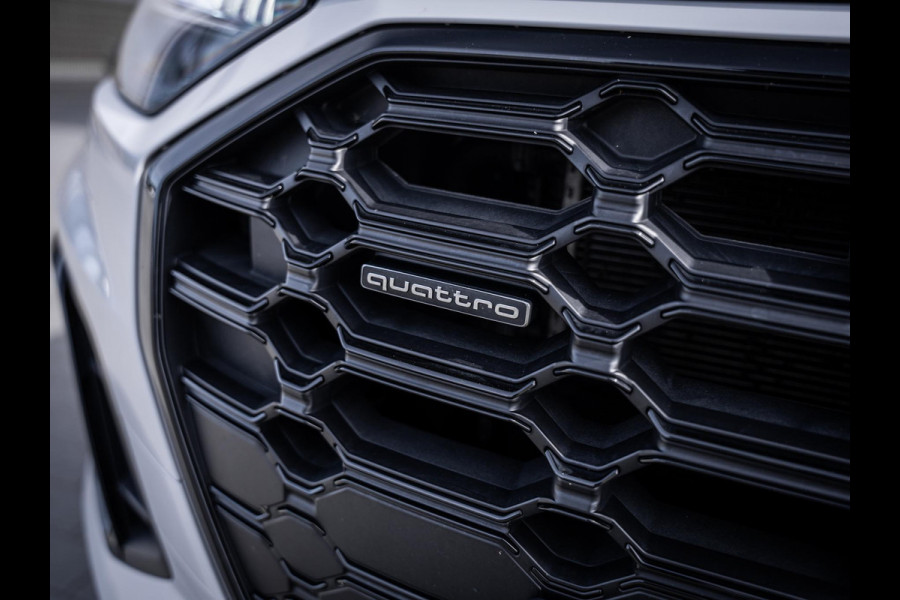 Audi Q5 55 TFSI e quattro Competition S-Line l RS Seats l HUD l Pano l B&O