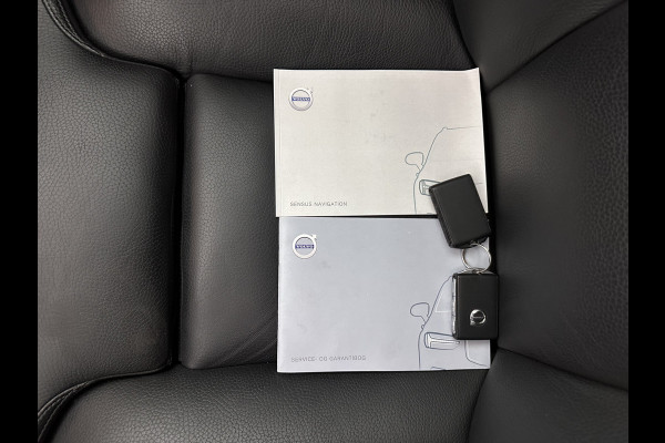 Volvo V60 2.0 D3 Momentum Aut. *PANO | LEATHER | FULL-LED | KEYLESS | BLINDSPOT | CAMERA | DAB | DIGI-COCKPIT | NAVI-FULLMAP | ECC | HEATED-SPORTSEATS | PDC | ADAPTIVE-CRUISE | LANE-ASSIST | HEAD-UP | 17"ALU*