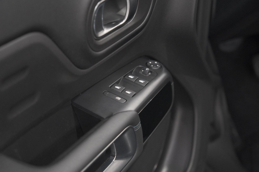 Citroën C5 Aircross 1.2 Hybrid 136 Plus | Camera | Navigatie | Parkeersensoren | Apple Carplay