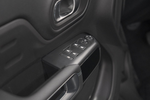 Citroën C5 Aircross 1.2 Hybrid 136 Plus | Camera | Navigatie | Parkeersensoren | Apple Carplay