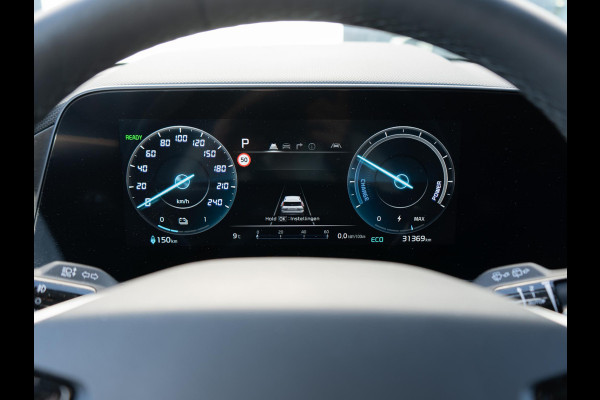Kia Niro EV DynamicPlusLine 64.8 kWh | Stoel en stuurverwarming | Schuifkanteldak | Nederlandse dealer onderhouden auto |