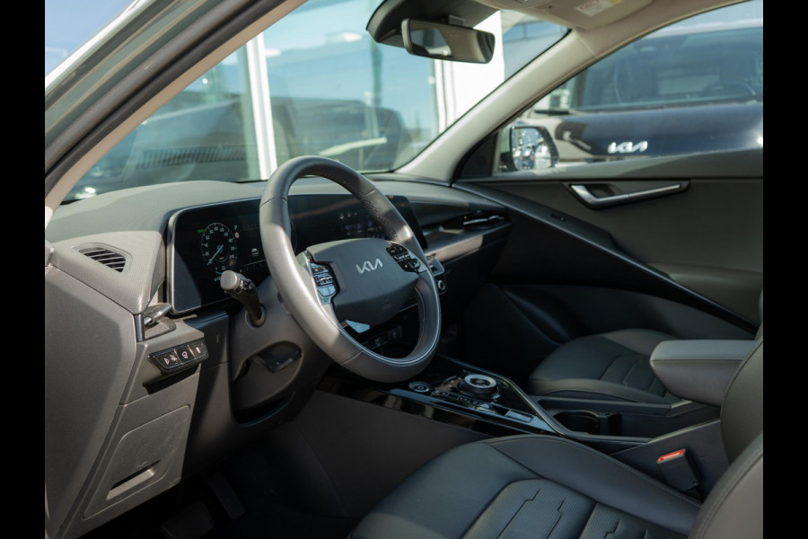Kia Niro EV DynamicPlusLine 64.8 kWh | Stoel en stuurverwarming | Schuifkanteldak | Nederlandse dealer onderhouden auto |