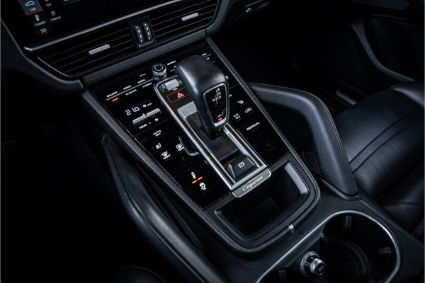 Porsche Cayenne Coupé 3.0 E-Hybrid - Sport Chrono l Panorama l 360c l Memory l Coupe