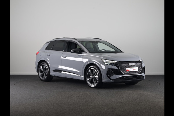 Audi Q4 e-tron 45 quattro S Edition Competition 82 kWh Ambient Light | Achteruitrijcamera | Apple Carplay | Zwart optiek pakket | Adaptive cruise control |