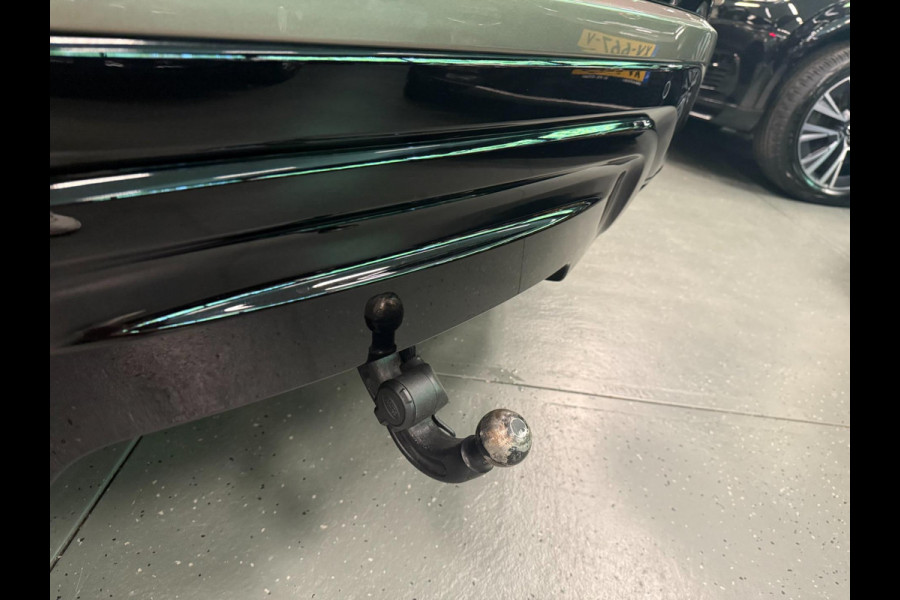 Land Rover Range Rover Evoque 2.0 P200 AWD R-Dynamic HSE PANO/LEDER/NAVI/DAB/CARPLAY/MERIDIAN-SOUND///