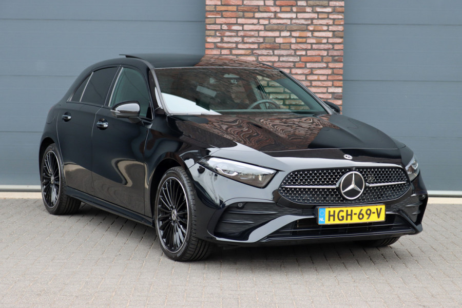 Mercedes-Benz A-Klasse 250 e AMG Line | Facelift | Panoramadak | Memory | HUD | Surround Camera | Advanced Sound System | Keyless Go | Leder | Verwarmd Stuurwiel | Nightpakket | Augemented Reality |