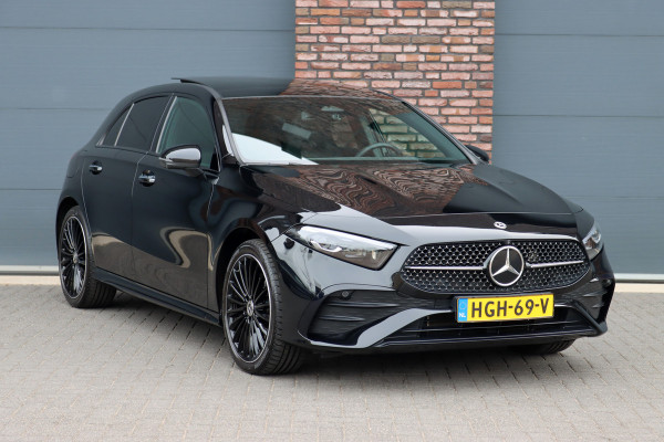 Mercedes-Benz A-Klasse 250 e AMG Line | Facelift | Panoramadak | Memory | HUD | Surround Camera | Advanced Sound System | Keyless Go | Leder | Verwarmd Stuurwiel | Nightpakket | Augemented Reality |