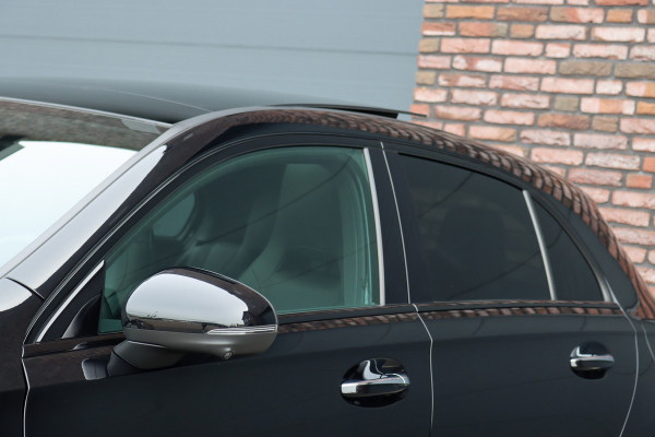 Mercedes-Benz A-Klasse 250 e AMG Line | Facelift | Panoramadak | Memory | HUD | Surround Camera | Advanced Sound System | Keyless Go | Leder | Verwarmd Stuurwiel | Nightpakket | Augemented Reality |