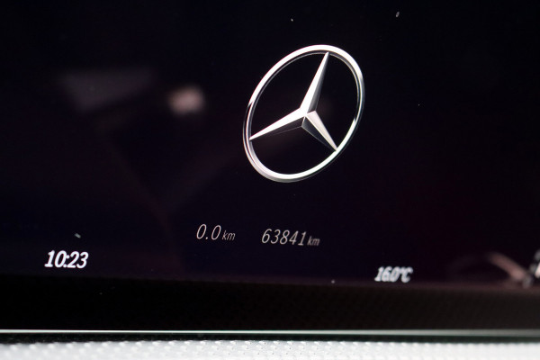 Mercedes-Benz A-Klasse 250 e AMG Line | Facelift | Panoramadak | Memory | HUD | Surround Camera | Advanced Sound System | Keyless Go | Leder | Verwarmd Stuurwiel | Nightpakket | Augemented Reality |