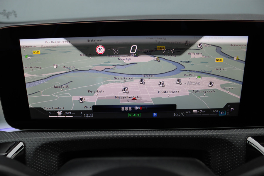 Mercedes-Benz A-Klasse 250 e AMG Line | Facelift | Panoramadak | Memory | HUD | Surround Camera | Advanced Sound System | Keyless Go | Leder | Verwarmd Stuurwiel | Nightpakket | Augemented Reality |