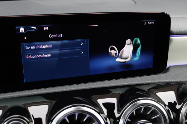 Mercedes-Benz A-Klasse 250 e AMG Line | Facelift | Panoramadak | Memory | HUD | Surround Camera | Advanced Sound System | Keyless Go | Leder | Verwarmd Stuurwiel | Nightpakket | Augemented Reality |