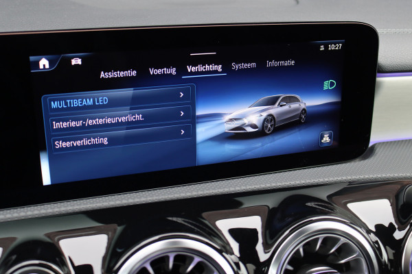 Mercedes-Benz A-Klasse 250 e AMG Line | Facelift | Panoramadak | Memory | HUD | Surround Camera | Advanced Sound System | Keyless Go | Leder | Verwarmd Stuurwiel | Nightpakket | Augemented Reality |