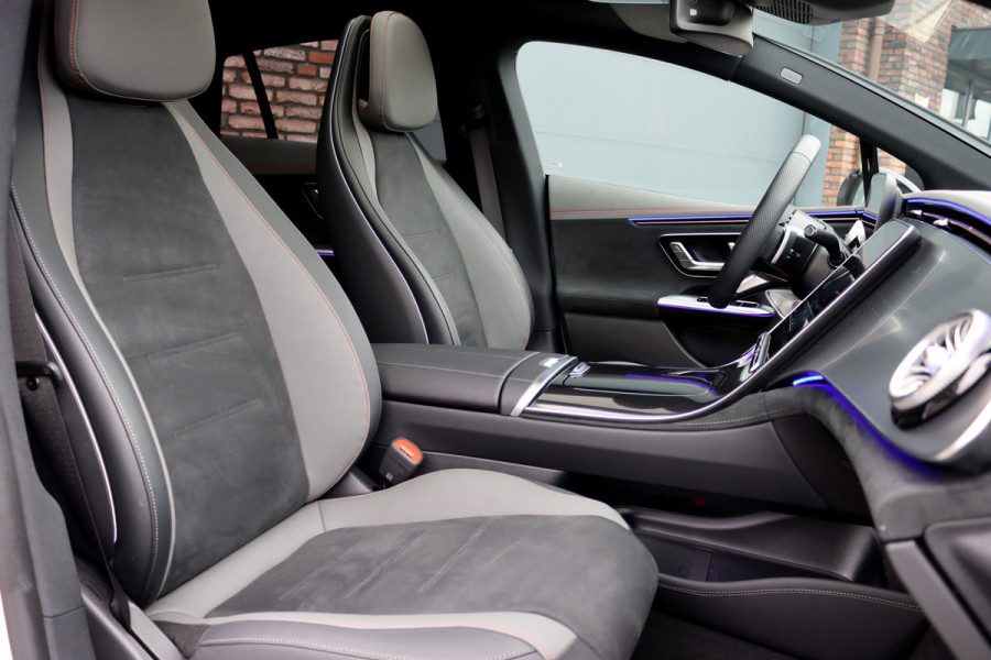 Mercedes-Benz EQE 300 Star Edition AMG 90 kWh | Luchtvering | Achterasbesturing | Distronic+ | Panoramadak | Burmester | Digital Light | Verwarmd Stuurwiel | Trekhaak | Keyless Go |