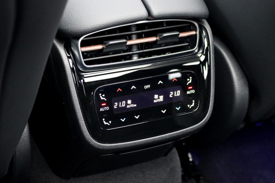 Mercedes-Benz EQE 300 Star Edition AMG 90 kWh | Luchtvering | Achterasbesturing | Distronic+ | Panoramadak | Burmester | Digital Light | Verwarmd Stuurwiel | Trekhaak | Keyless Go |