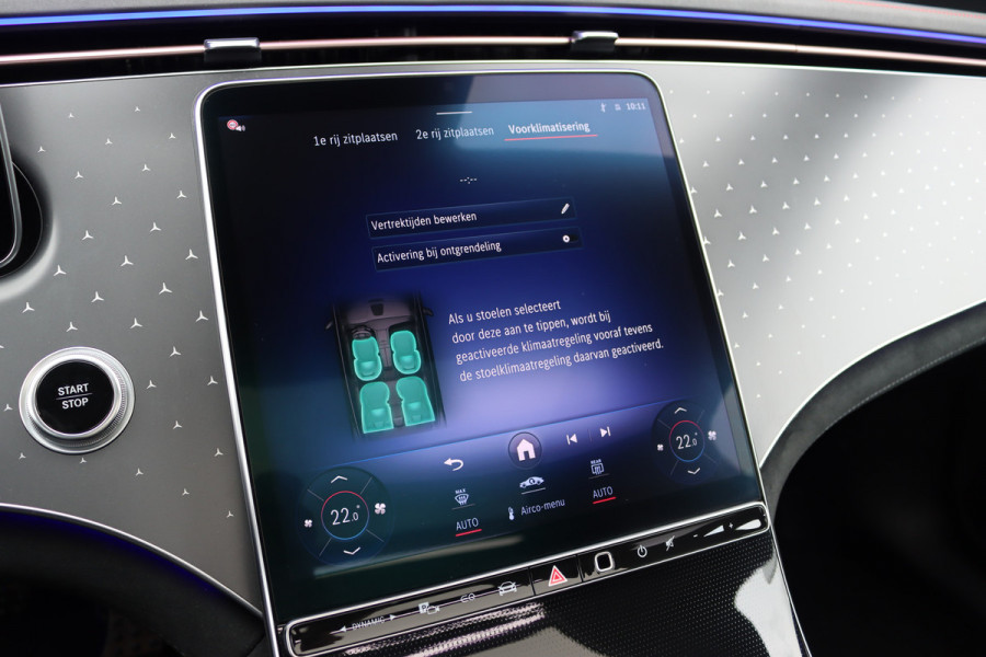 Mercedes-Benz EQE 300 Star Edition AMG 90 kWh | Luchtvering | Achterasbesturing | Distronic+ | Panoramadak | Burmester | Digital Light | Verwarmd Stuurwiel | Trekhaak | Keyless Go |